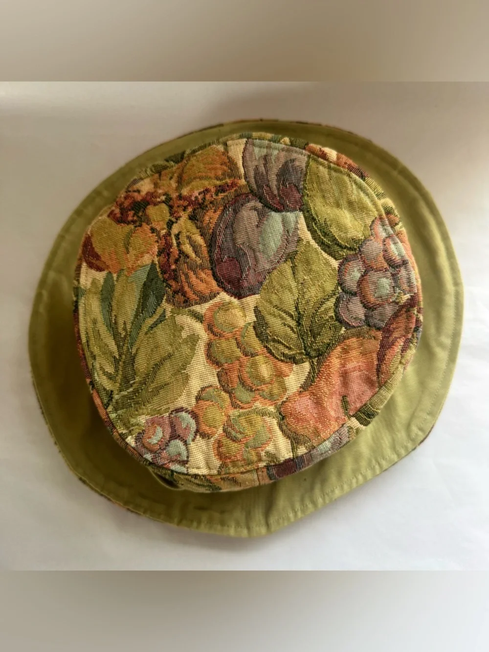 Vintage Ruth 1994 Floral Fruits Tapestry Hat Green Tea Party NY NOLA - Picture 6 of 15